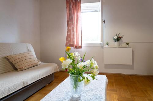 Apartment Tora