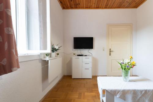 Apartment Tora