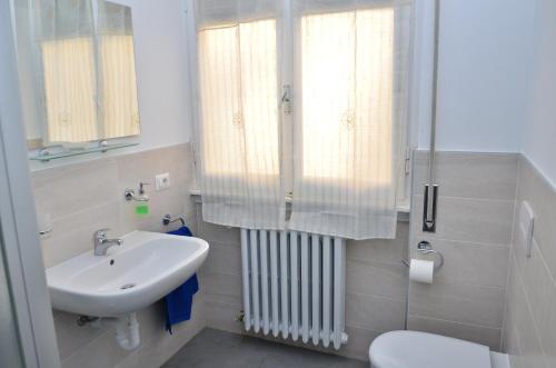 Ein Badezimmer in der Unterkunft Casa di Leo