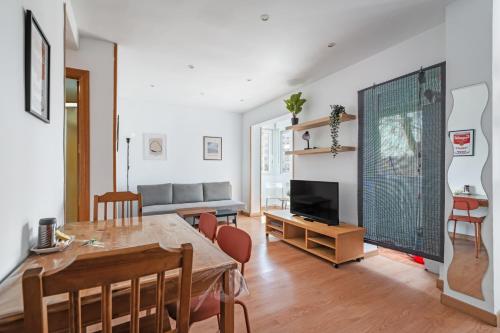 Luminous apartment in Imperial neighborhood MELANC