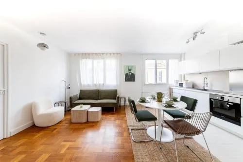 Charming 3room apartment - 6 people - Historic Center - Elevator photo 1