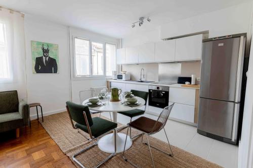 Charming 3room apartment - 6 people - Historic Center - Elevator photo 13