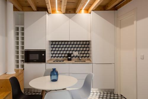 Arroios Loft Retreat Lisbon Mezzanine Apartment