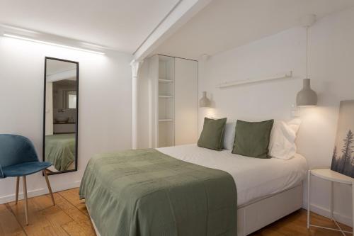 Arroios Loft Retreat Lisbon Mezzanine Apartment