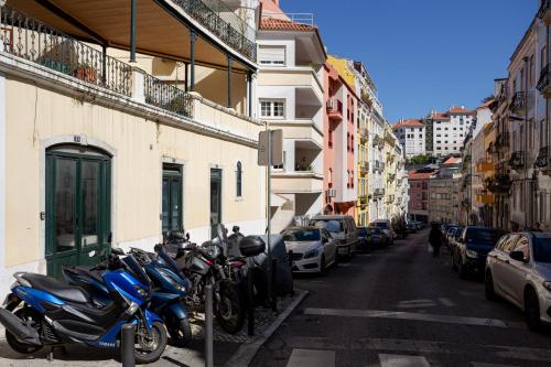 Arroios Loft Retreat Lisbon Mezzanine Apartment