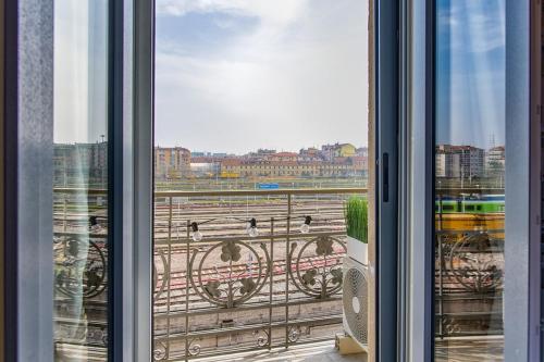 Galileo Balcony Suite by Central Station