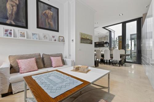 MonKeys Apartments Clavijo House
