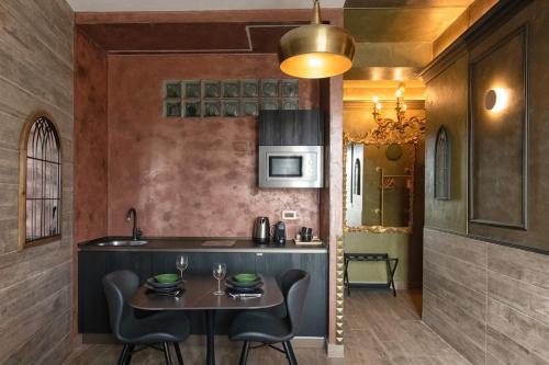 Galileo Balcony Suite by Central Station
