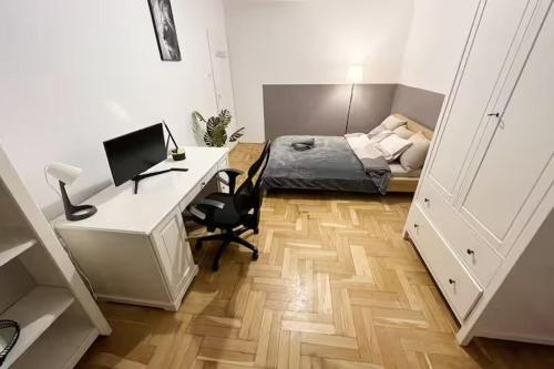 Comfortable 3 bedroom flat next to Q22 Building