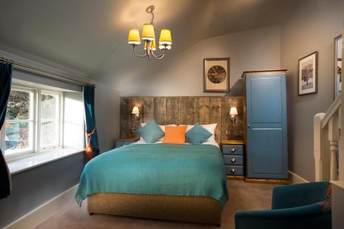 En eller flere senge i et værelse på The Ostrich Inn Colnbrook London Heathrow
