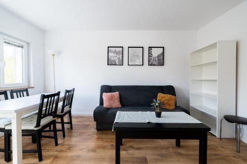 Grunwald Płomienna Apartment by BookingHost