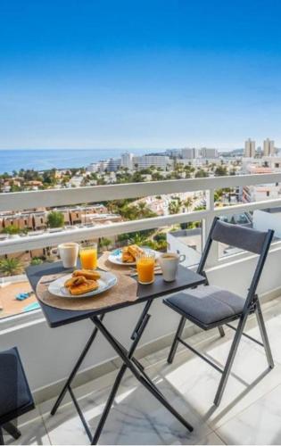 Modern Studio Blue Sky