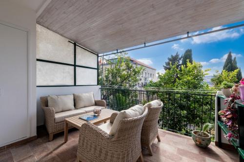 Apartment Klario - sea view terrace & free parking