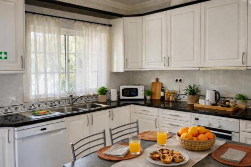 Casa Peixinhos-Maison familiale à Albufeira