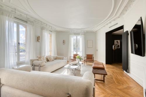UrbanFlat 225 - Elite 4 Bedroom Apartment Bastille