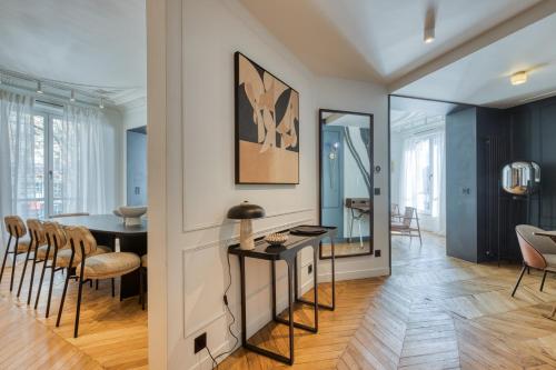 UrbanFlat 225 - Elite 4 Bedroom Apartment Bastille