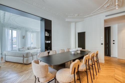 UrbanFlat 225 - Elite 4 Bedroom Apartment Bastille