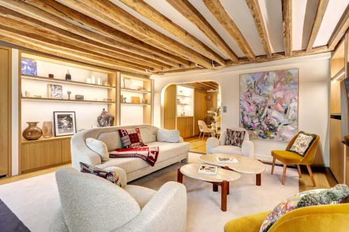 Luxury Terrace Flat Champs-Elysees