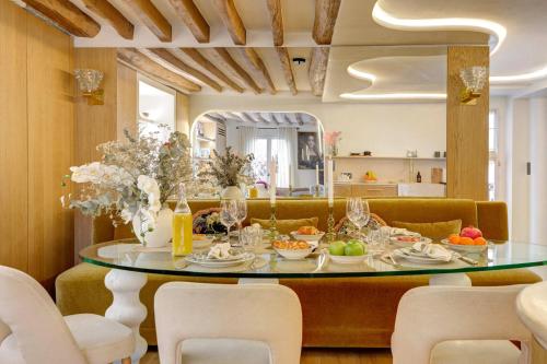 Luxury Terrace Flat Champs-Elysees