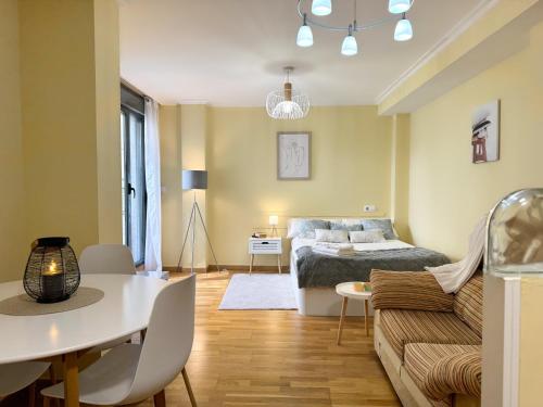 Apt Centro con Terracita Rua Cuba ツ Rias Baixas Rentals