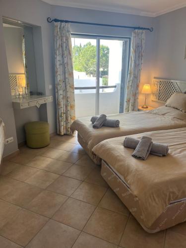 Immaculate 2 bed, 2 bath Apartment