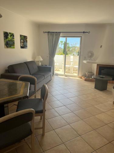 Immaculate 2 bed, 2 bath Apartment