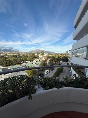 Elegant and modern apartment at Guadalmina Golf - FAISAN 30