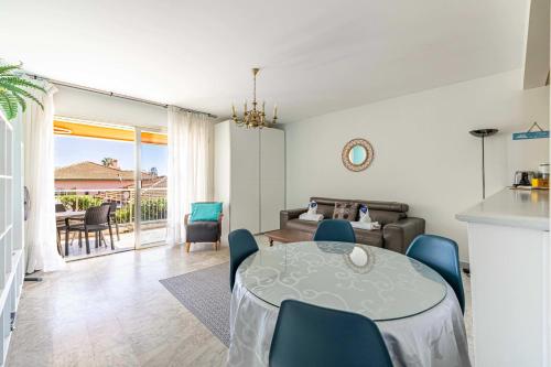 Bright Studio with Parking Near Beach & Old Town
