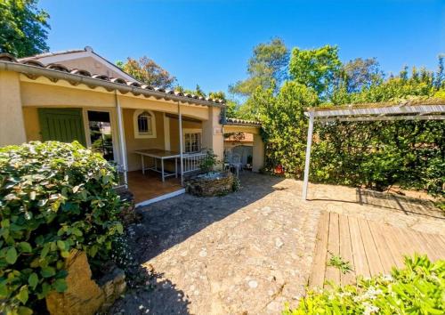 La Rouillère 2 - Authenticité Maison 4 pers en bord de ruisseau au cœur des vignes