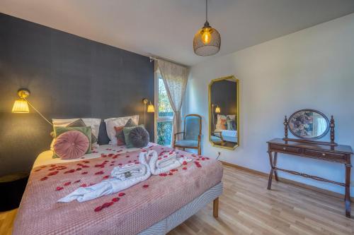 Chambre d'Amour Jacuzzi Bordeaux Parking