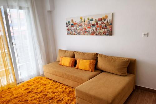 Olympus Cozy Mountain View Escape with Balcony