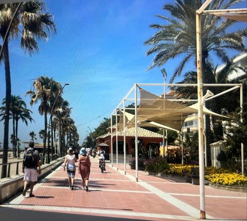 Las Delicias, Estepona - opposite Playa de la Rada
