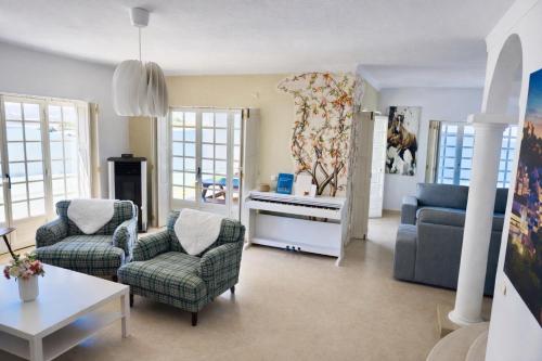 Villa with Panoramic Atlantic Views - Private Pool & Jacuzzi