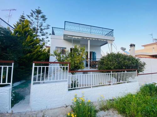 Sea View Balcony Sunset 20 min to Airport L2