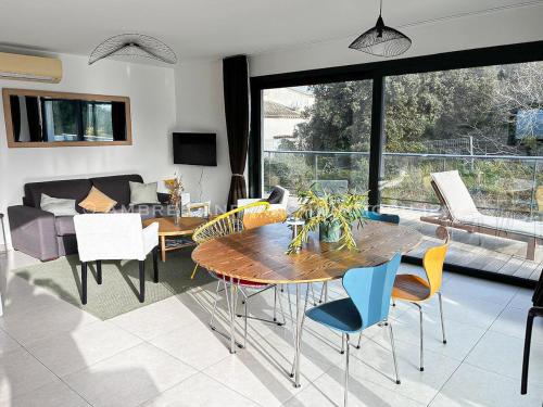 Appartement 6 pers - Centre ville Porto-Vecchio - vue dégagée