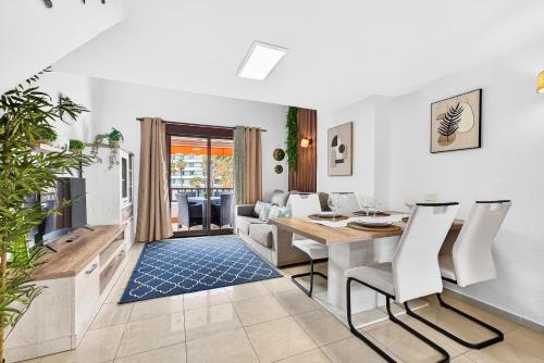 Beachfront Apartment in Parque Santiago, Playa de Las Americas