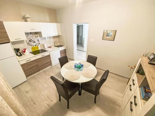 Apartment Partial sea & city view by Interhome