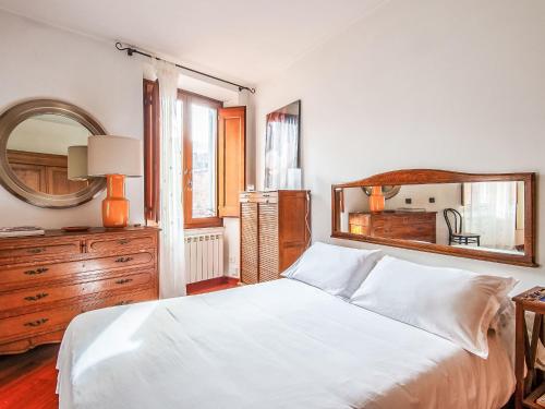 Apartment Solis Lux by Interhome