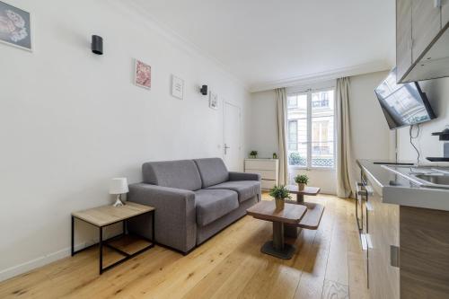 Apartment with AC - 2BDR-6PAX - Champs Élysées