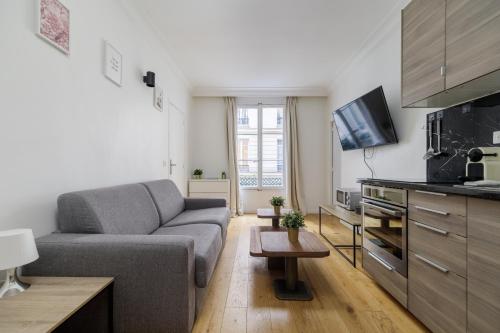Apartment with AC - 2BDR-6PAX - Champs Élysées