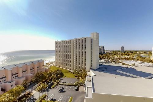 TOPS'L Tides II photo 23