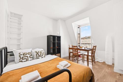 Cozy & Practical Studio near Eiffel Tower Paris 15