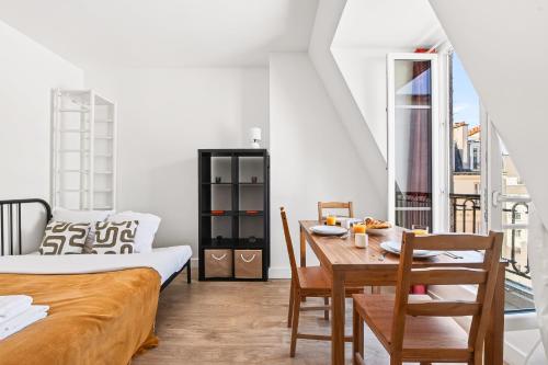 Cozy & Practical Studio near Eiffel Tower Paris 15