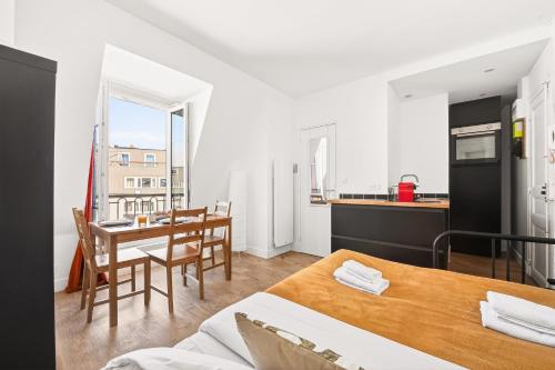 Cozy & Practical Studio near Eiffel Tower Paris 15