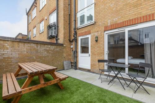 Central Brighton 4BR Home Walk to Station&Seafront photo 12