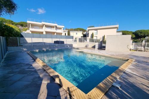 Apt With Pool Magnificent Sea View 80m To Beach