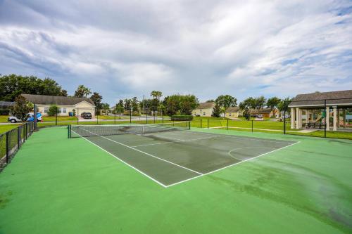 Home in gated community w/private heated pool, air hockey, tennis, clubhouse photo 25