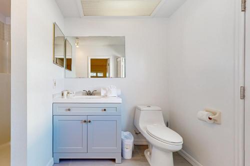 Dog-friendly getaway with private pool, tennis & AC - near theme parks photo 23