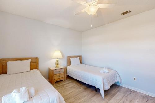 Dog-friendly getaway with private pool, tennis & AC - near theme parks photo 21