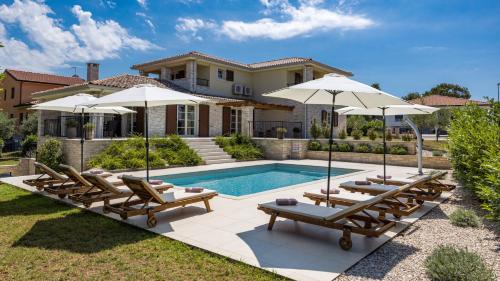 Beautiful Stone Villa Murine Istria